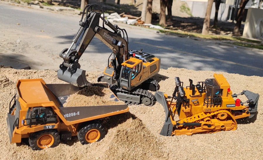 4WD Remote Control Excavator Toy